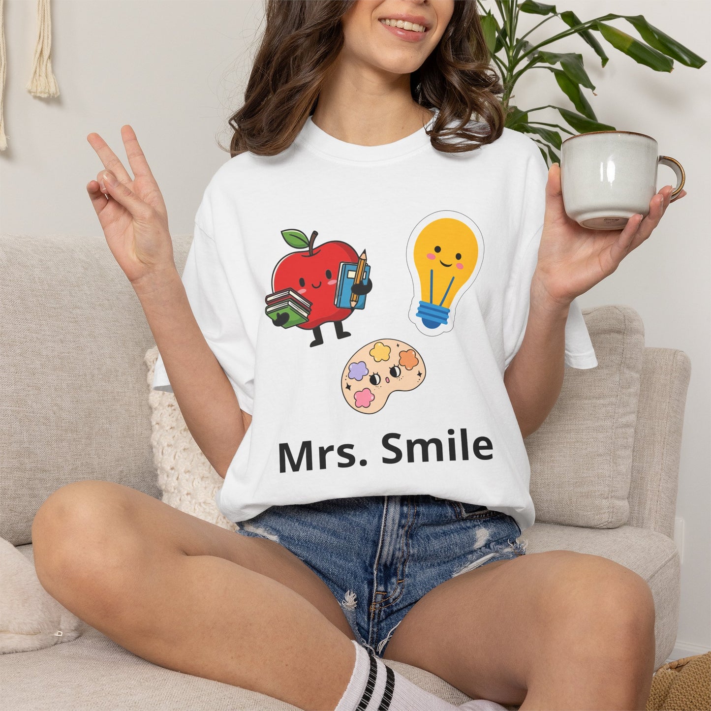 Custom Text Teacher Shirt — Personalized Apple & Lightbulb Tee