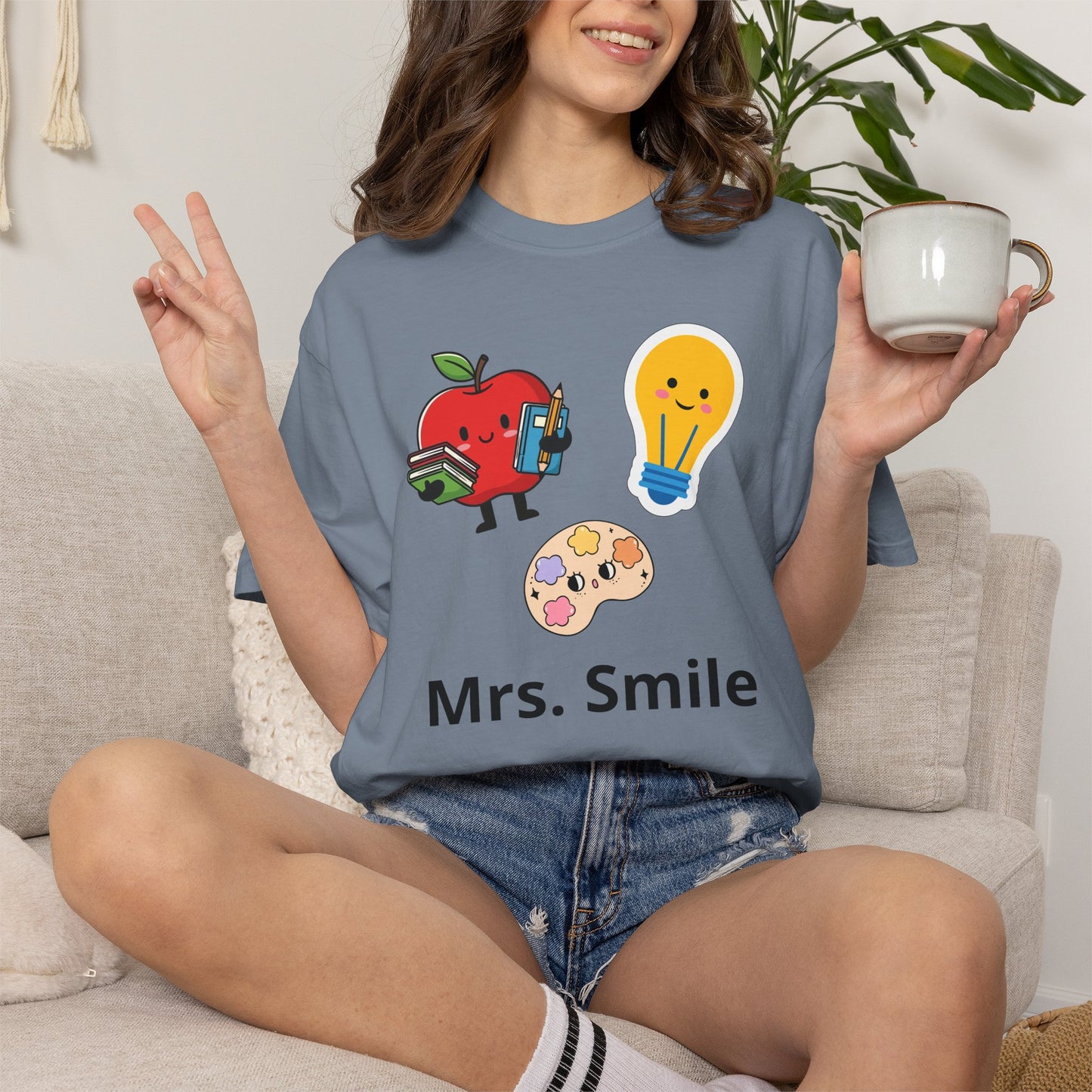 Custom Text Teacher Shirt — Personalized Apple & Lightbulb Tee